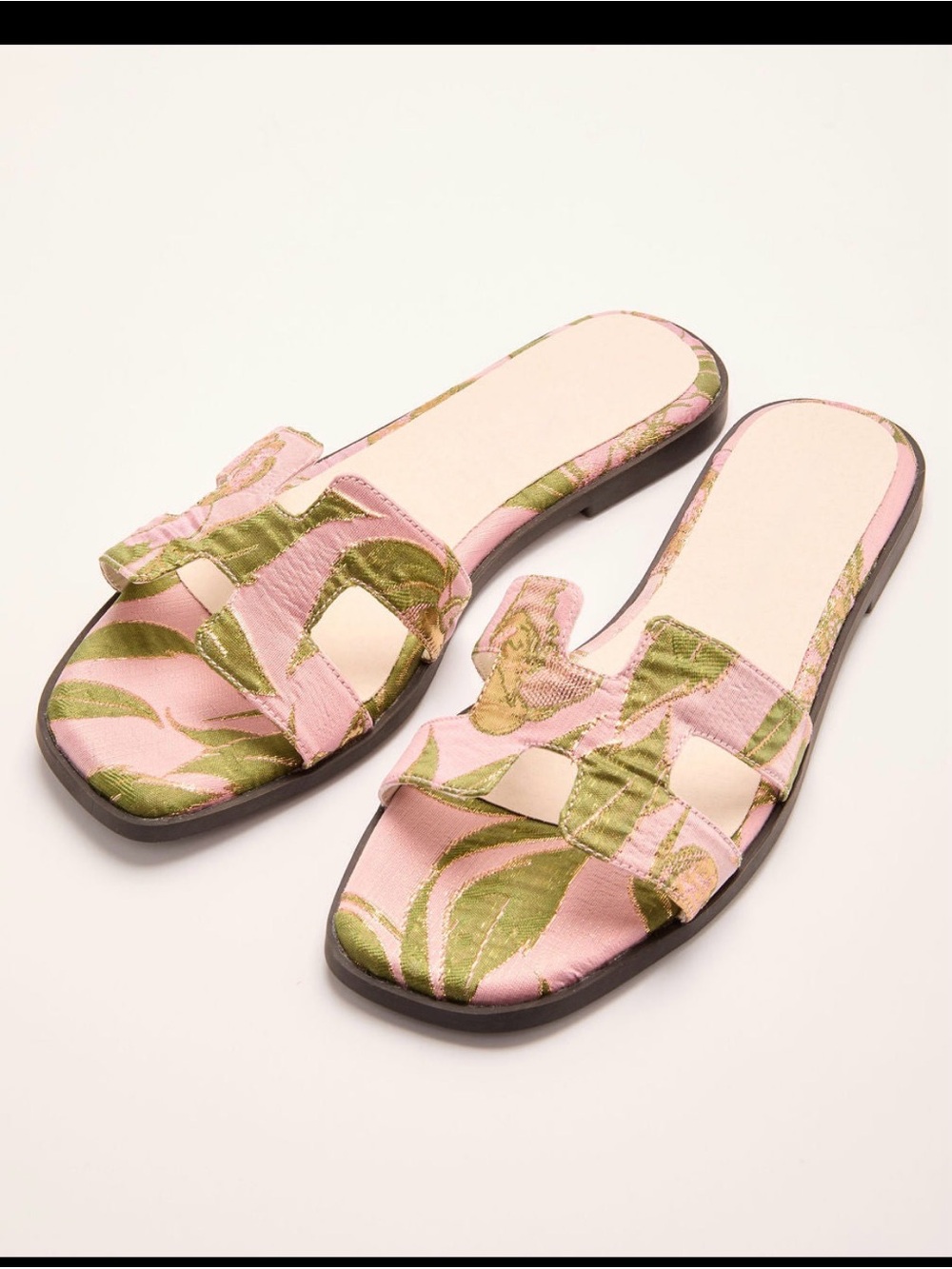 GORGEOUS PETALINA FLORAL SANDALS🌸🌿🩷